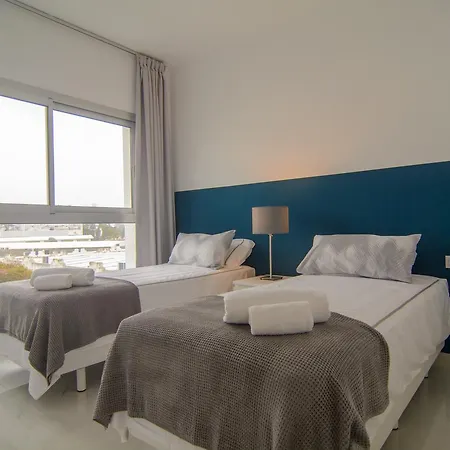 Belaire 4 Bedroom Appartement *
